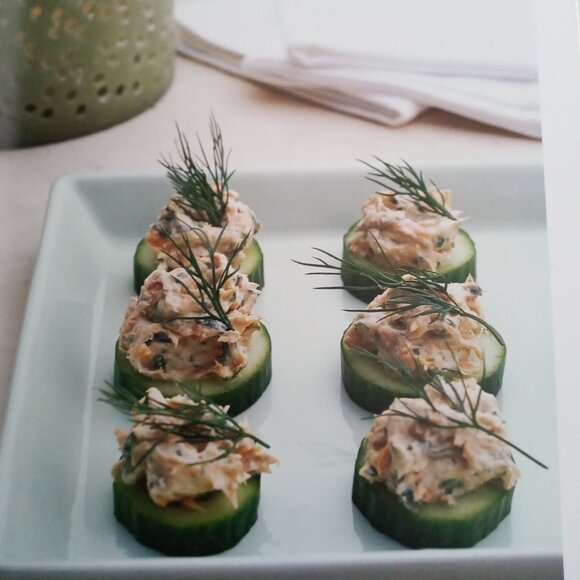 PARTY TIME - THE PARTY RECIPES YOU MUST HAVE by JANE PRICE. BRAND NEW SOFTCOVER - Picture 4 of 8